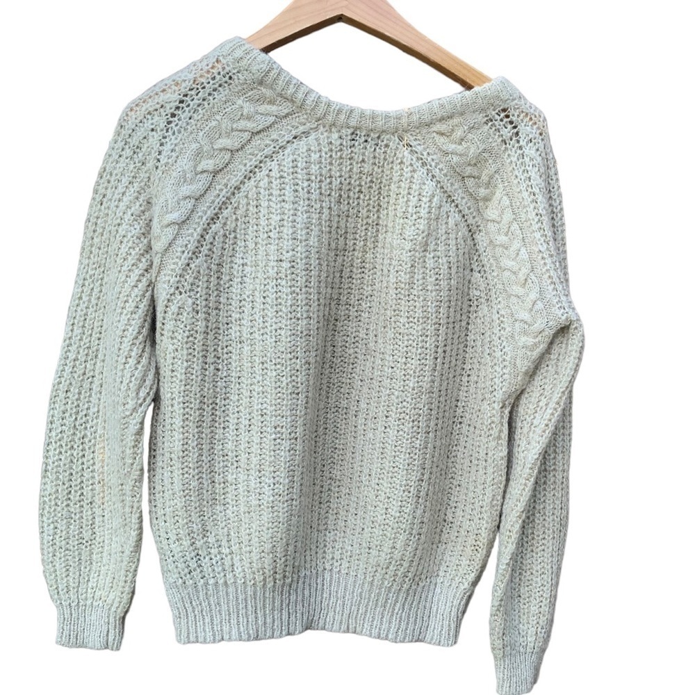 Bdg women's medium cream knit sweater - Picture 3 of 4